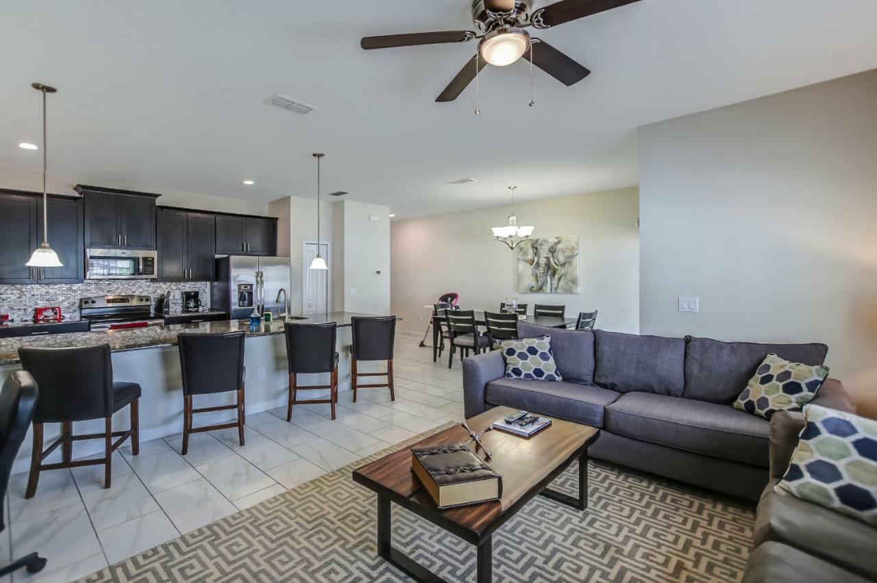 C - New 4 Bedroom Home - 5 Miles To Disney - Free Water Park - Private Pool Kissimmee Ngoại thất bức ảnh