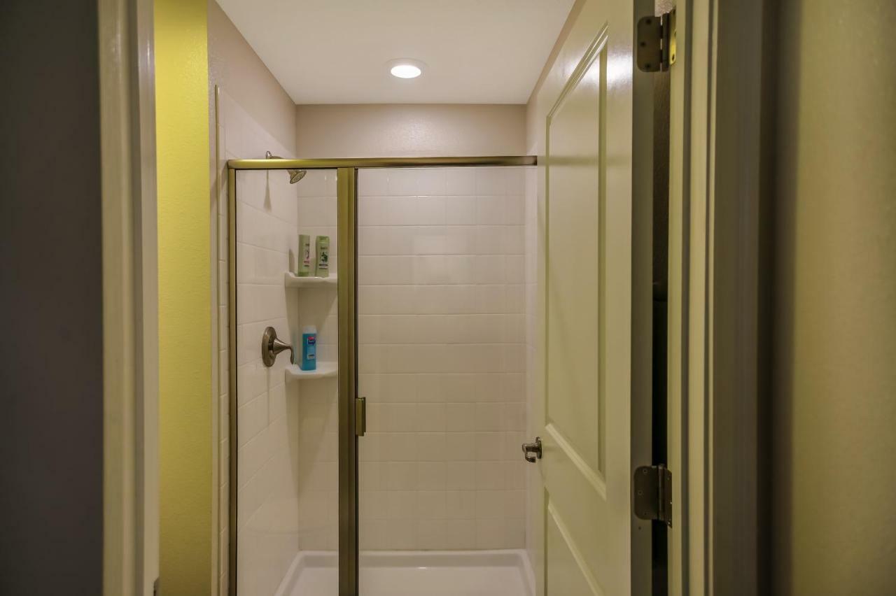 C - New 4 Bedroom Home - 5 Miles To Disney - Free Water Park - Private Pool Kissimmee Ngoại thất bức ảnh